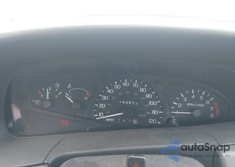 2000 Ford Escort Zx2 z USA, uszkodzony, nr VIN 3FAKP113XYR243903